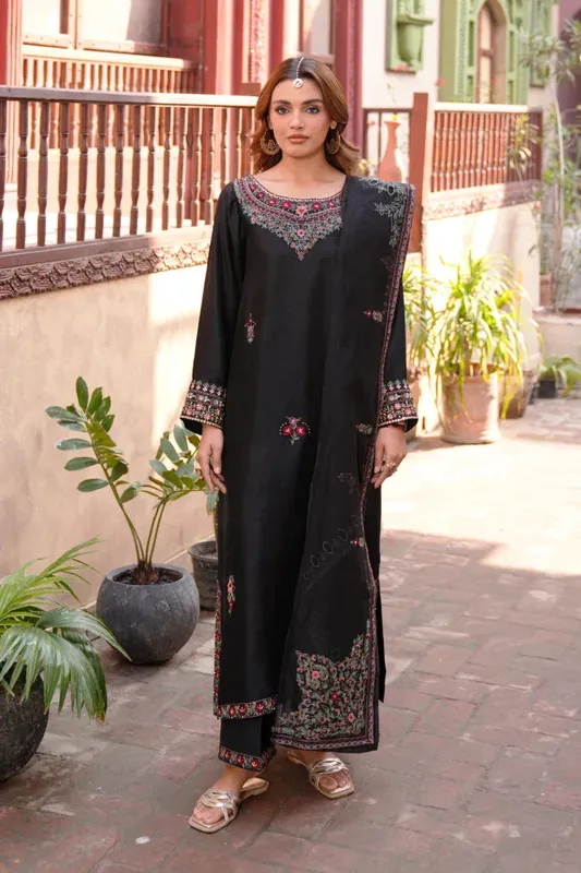 Muntaha by Shanzay Fahad Aangan Eid Edit Raw Silk – view 1 – Poshaq