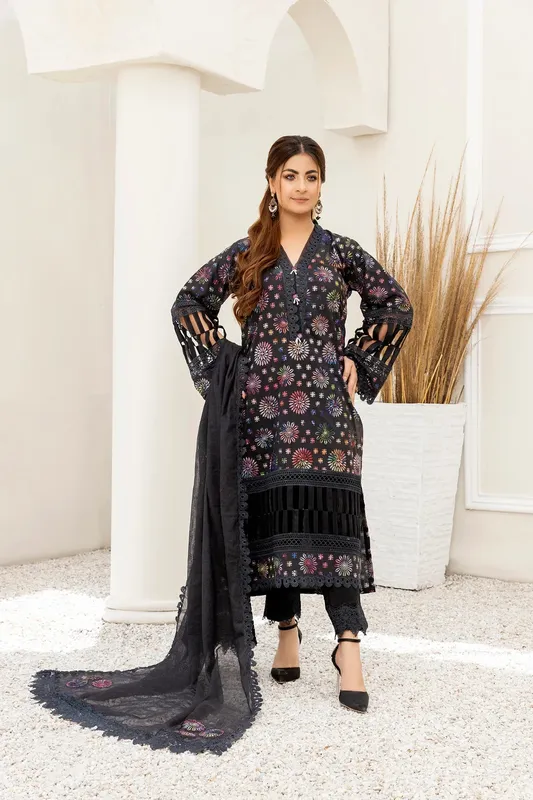 Muntaha by Shanzay Fahad Mushk Casual Pret black Organza – view 1 – Poshaq