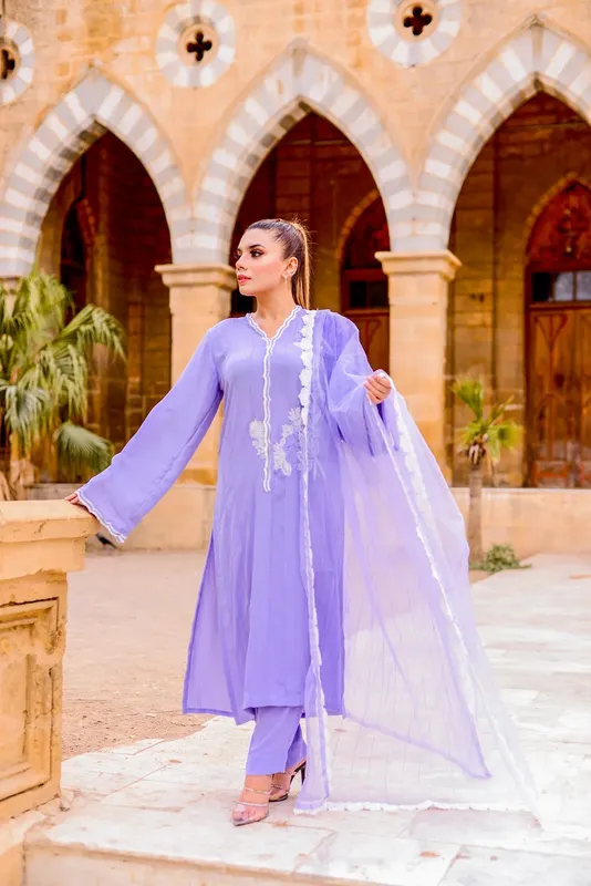 Muntaha by Shanzay Fahad Luxe Formal Yellow Grip – view 1 – Poshaq