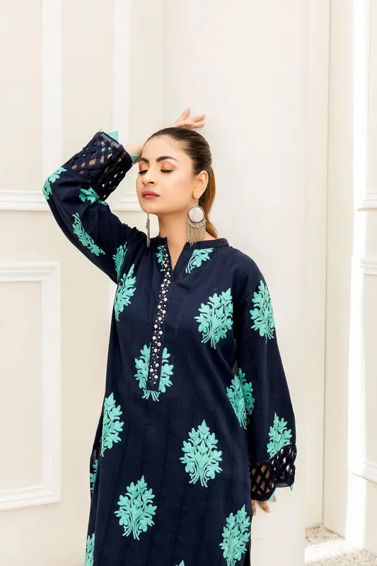 Muntaha by Shanzay Fahad Mushk Casual Pret Lawn – view 1 – Poshaq