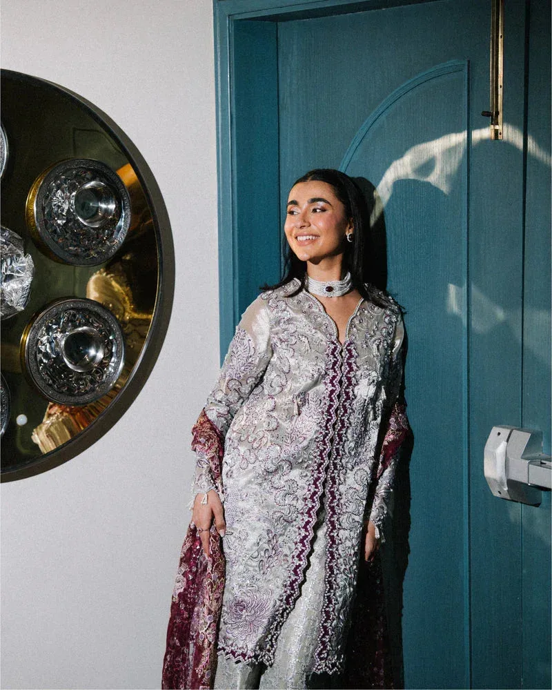 Mysie by Tahira Eid Festive 25 Silver Organza – view 3 – Poshaq