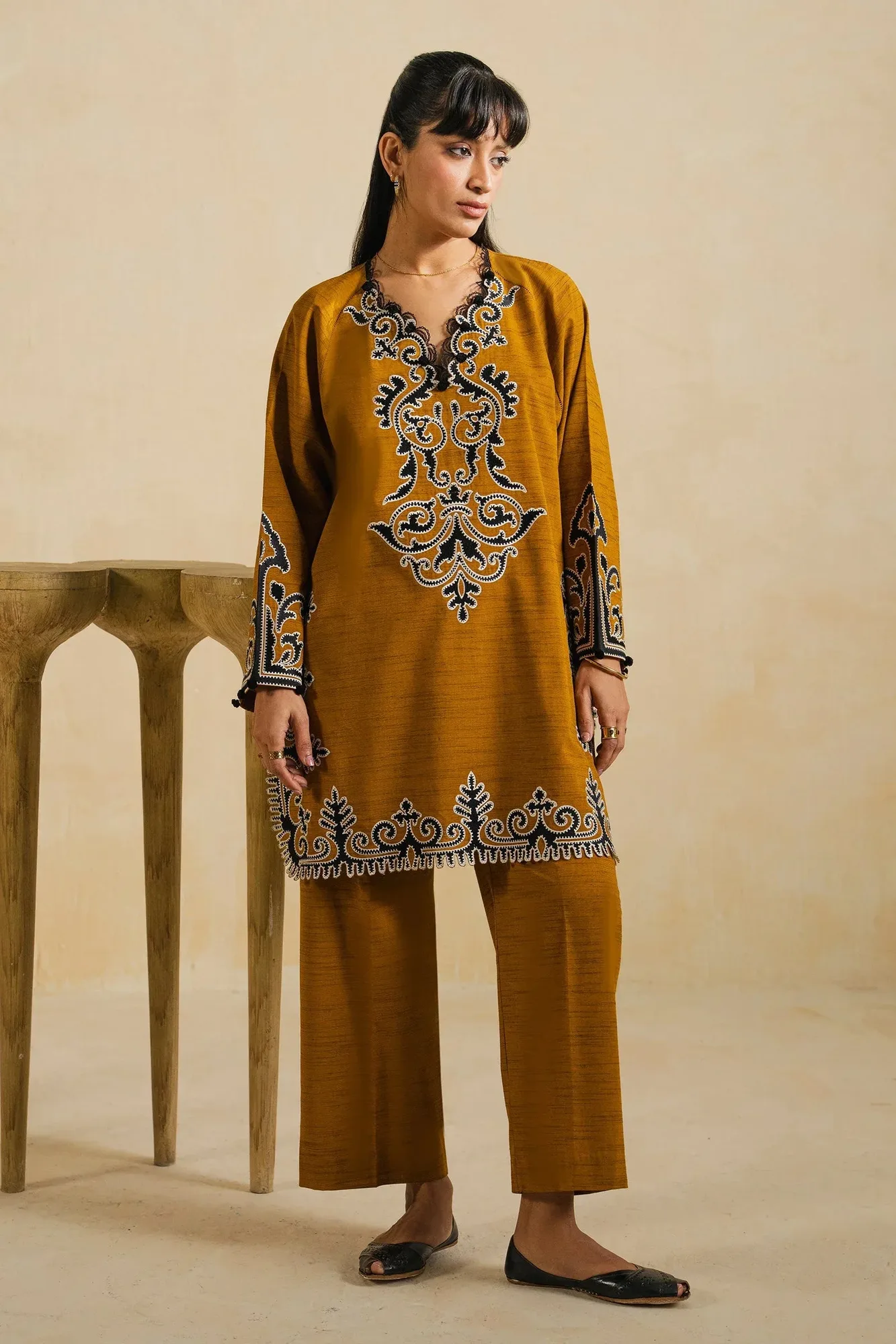 Elan Vital Indigene'26 Slub – view 1 – Poshaq