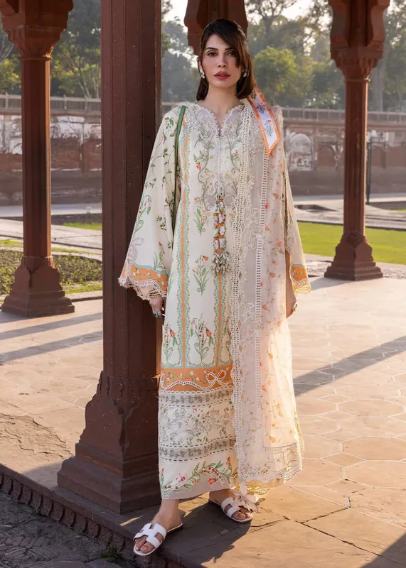 Crimson Lawn – view 1 – Poshaq