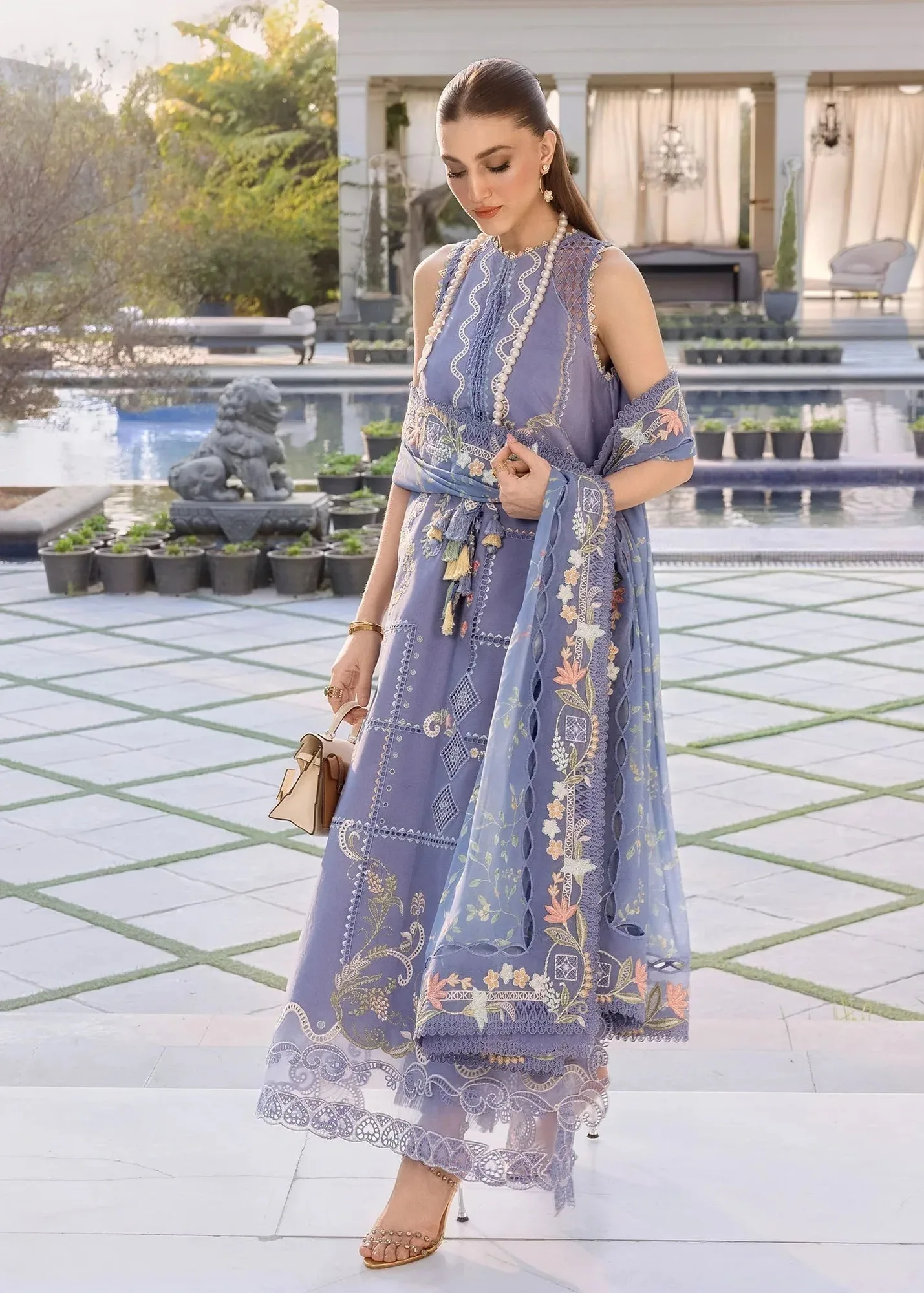 Crimson Lawn – view 3 – Poshaq