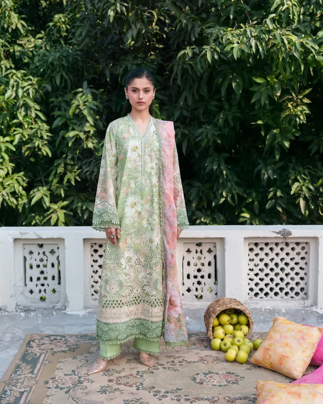 Lawn – view 1 – Poshaq