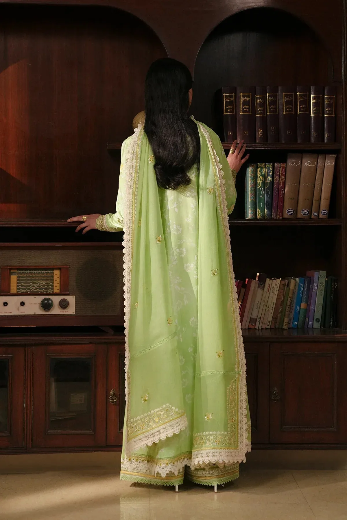 Afrozeh Green Organza – view 2 – Poshaq