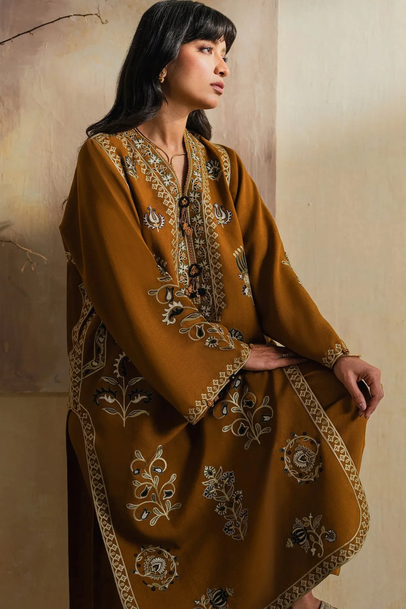 Elan Vital Indigene'26 Brown Linen – view 4 – Poshaq