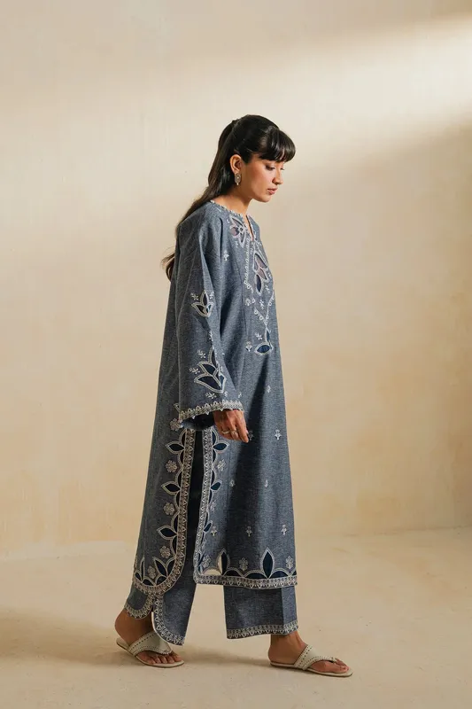 Elan Vital Indigene'26 Ivory Linen – view 1 – Poshaq