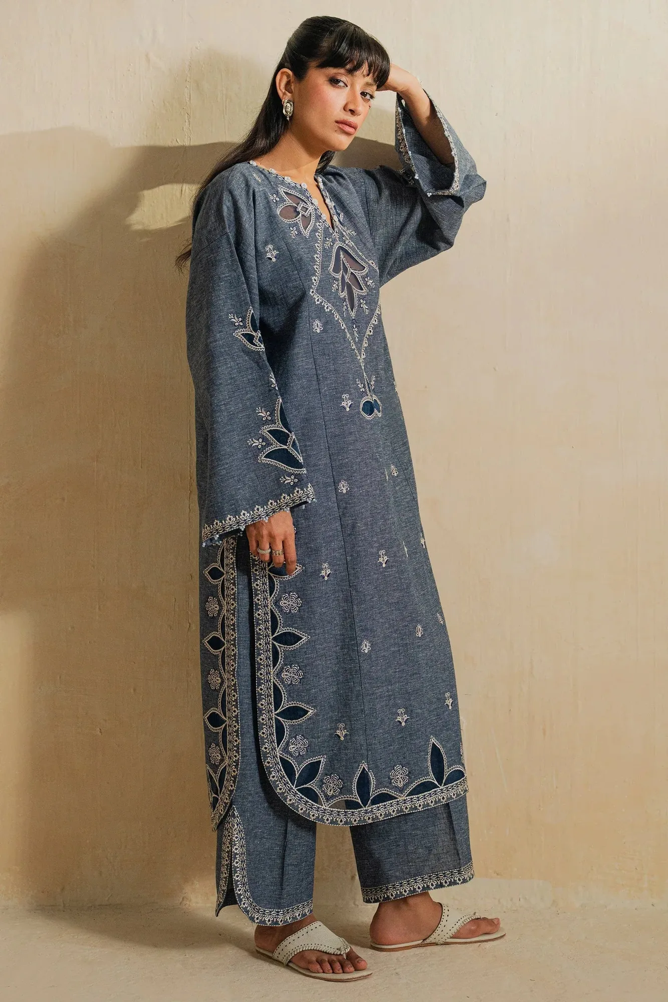 Elan Vital Indigene'26 Ivory Linen – view 4 – Poshaq