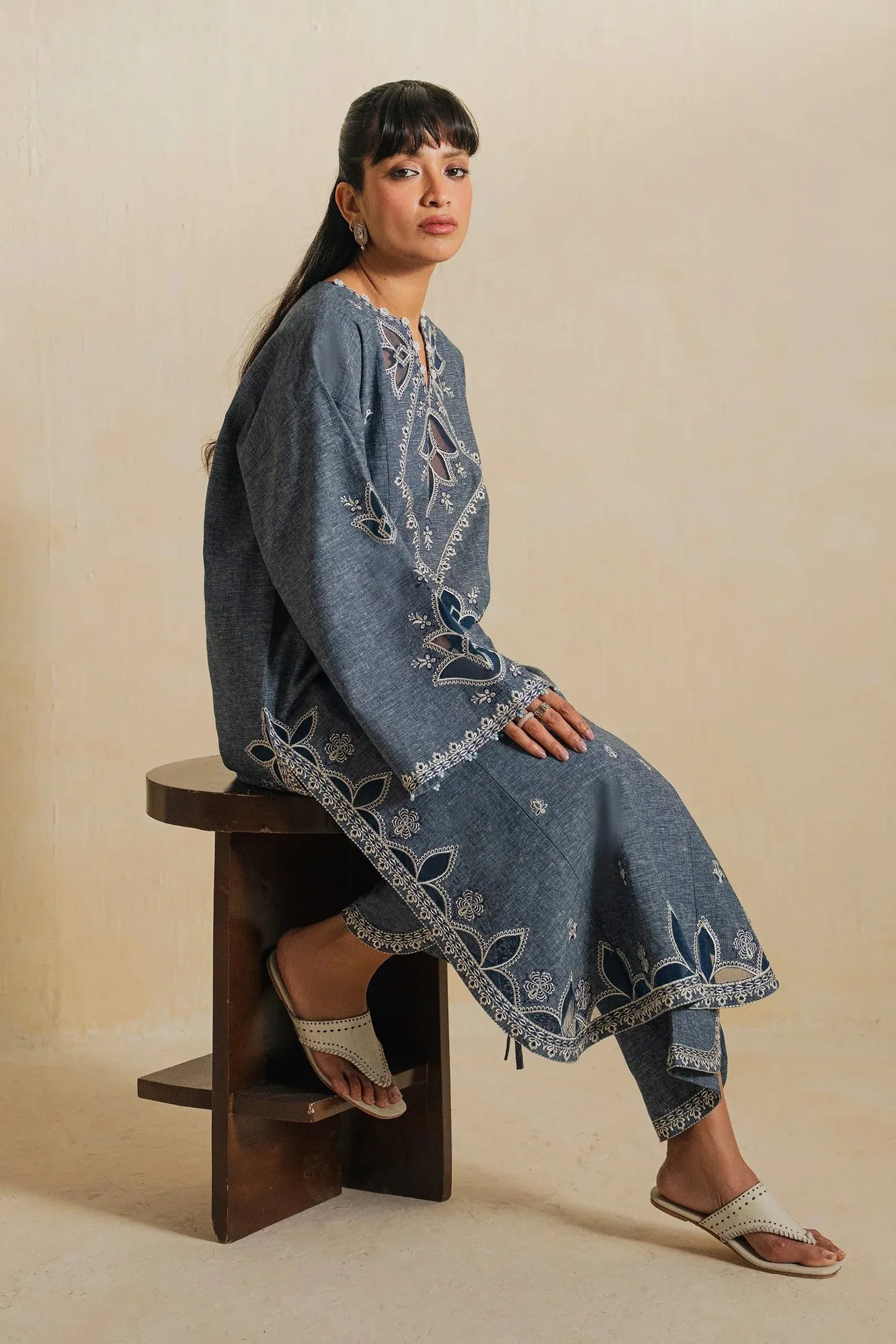 Elan Vital Indigene'26 Ivory Linen – view 5 – Poshaq
