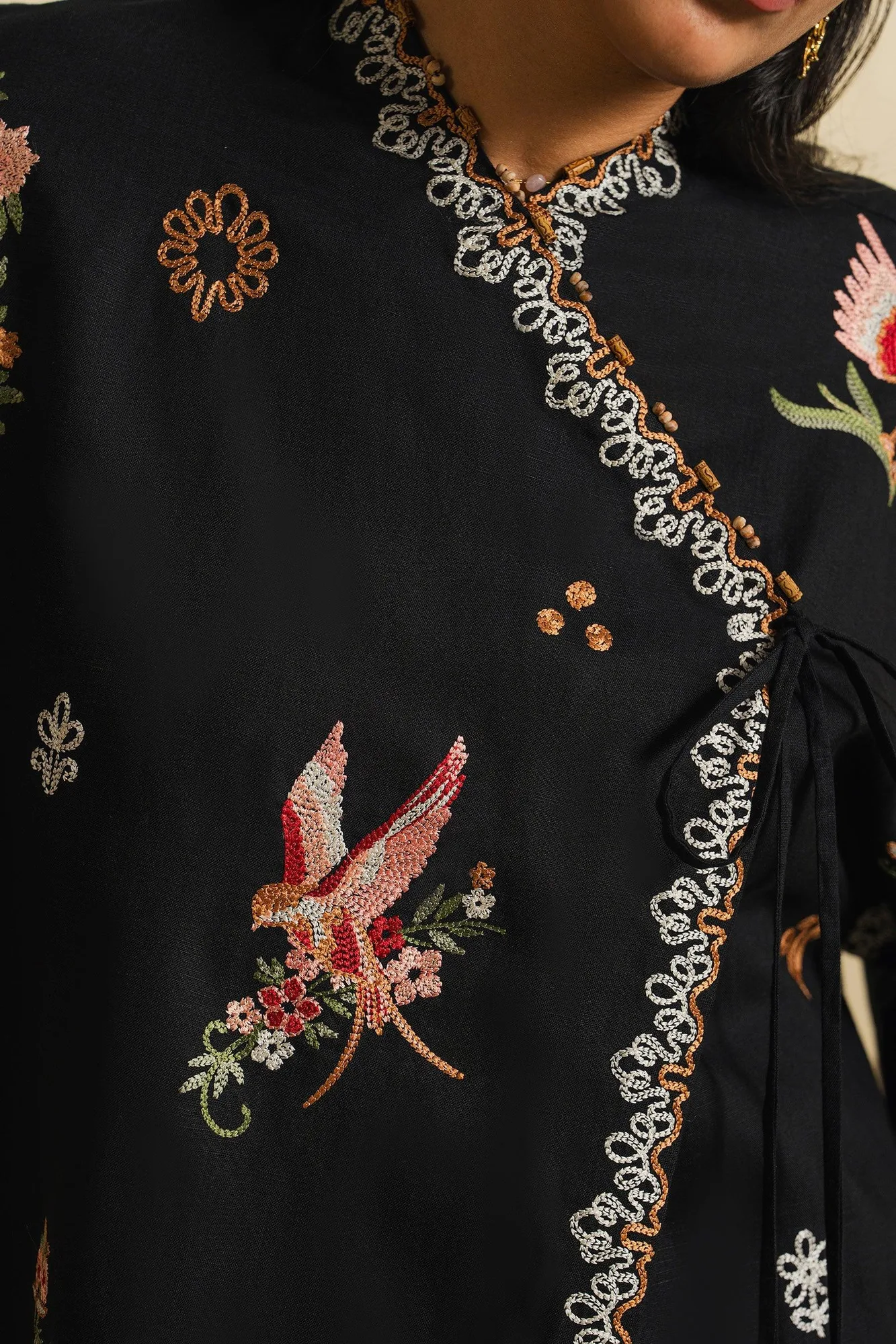 Elan Vital Indigene'26 Linen – view 2 – Poshaq