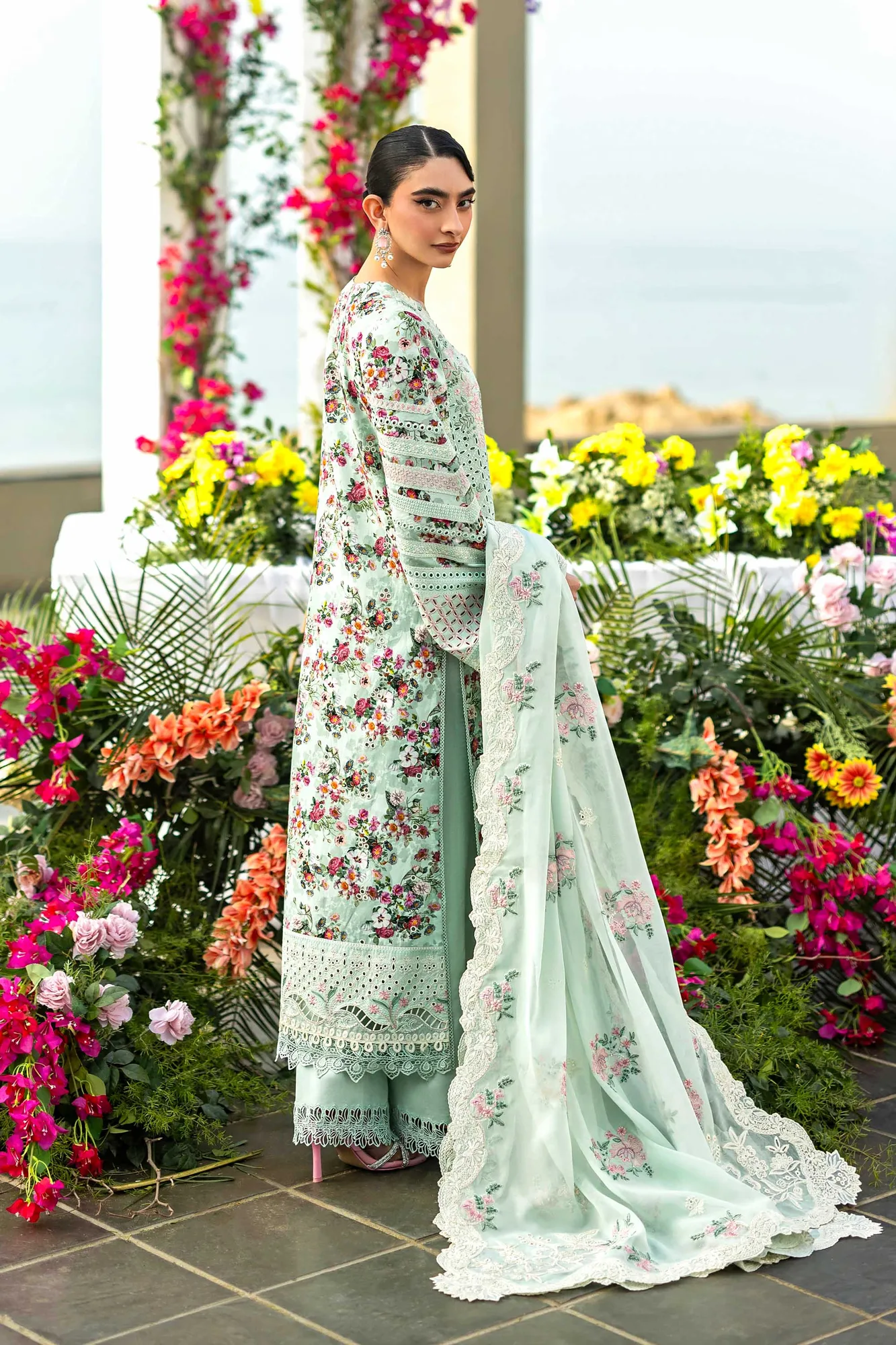 Akbar Aslam Lawn – view 5 – Poshaq