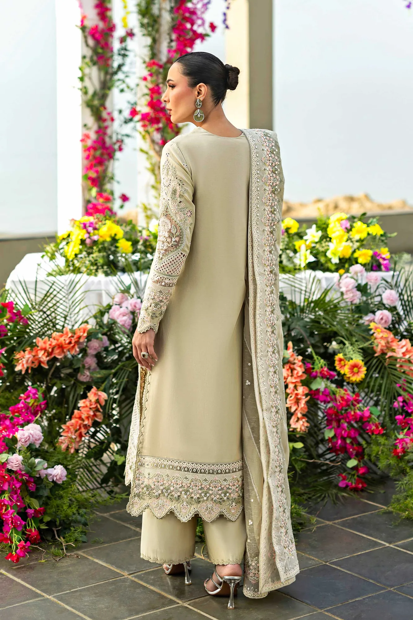 Akbar Aslam Organza – view 6 – Poshaq
