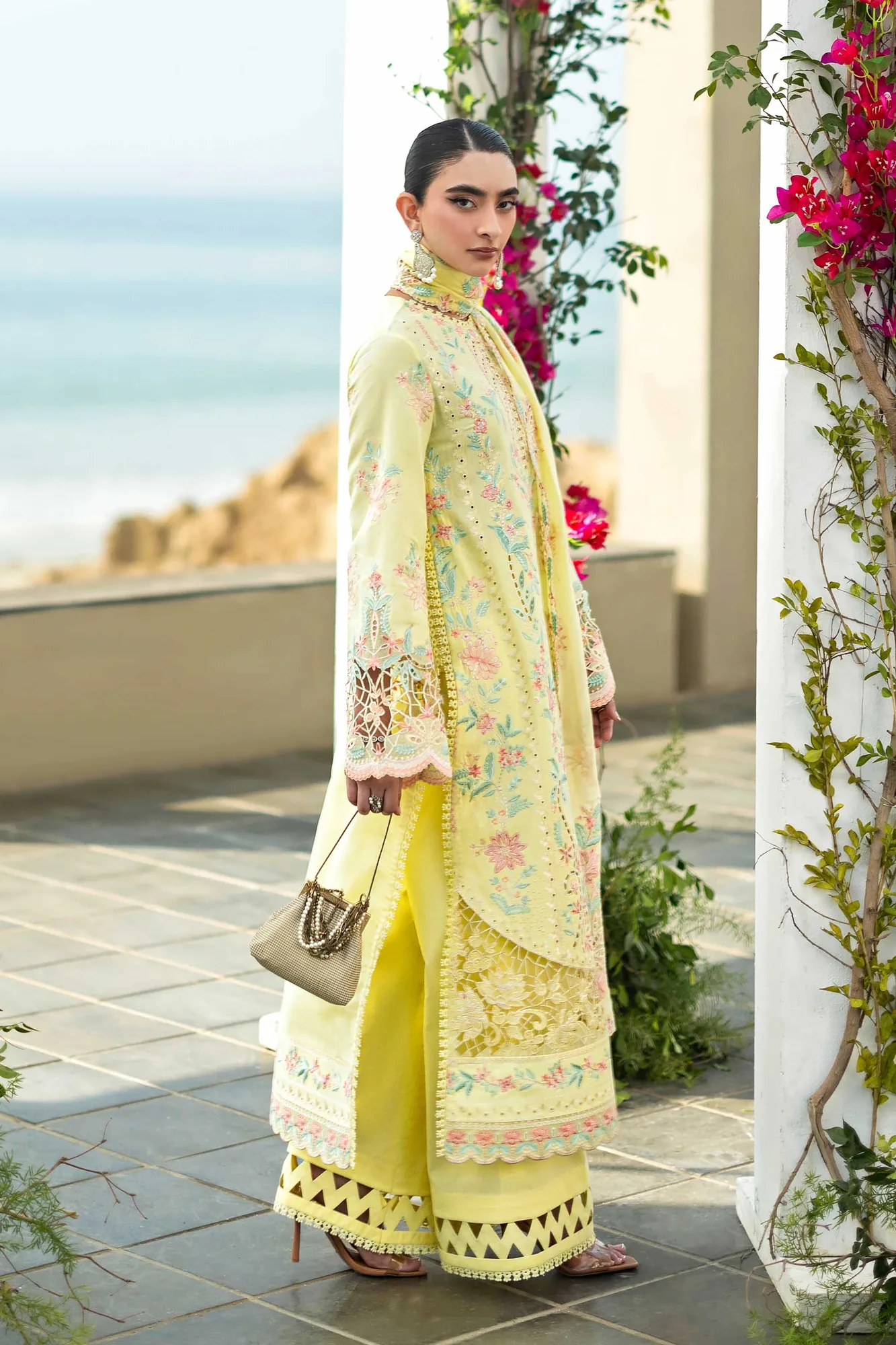 Akbar Aslam Organza – view 5 – Poshaq
