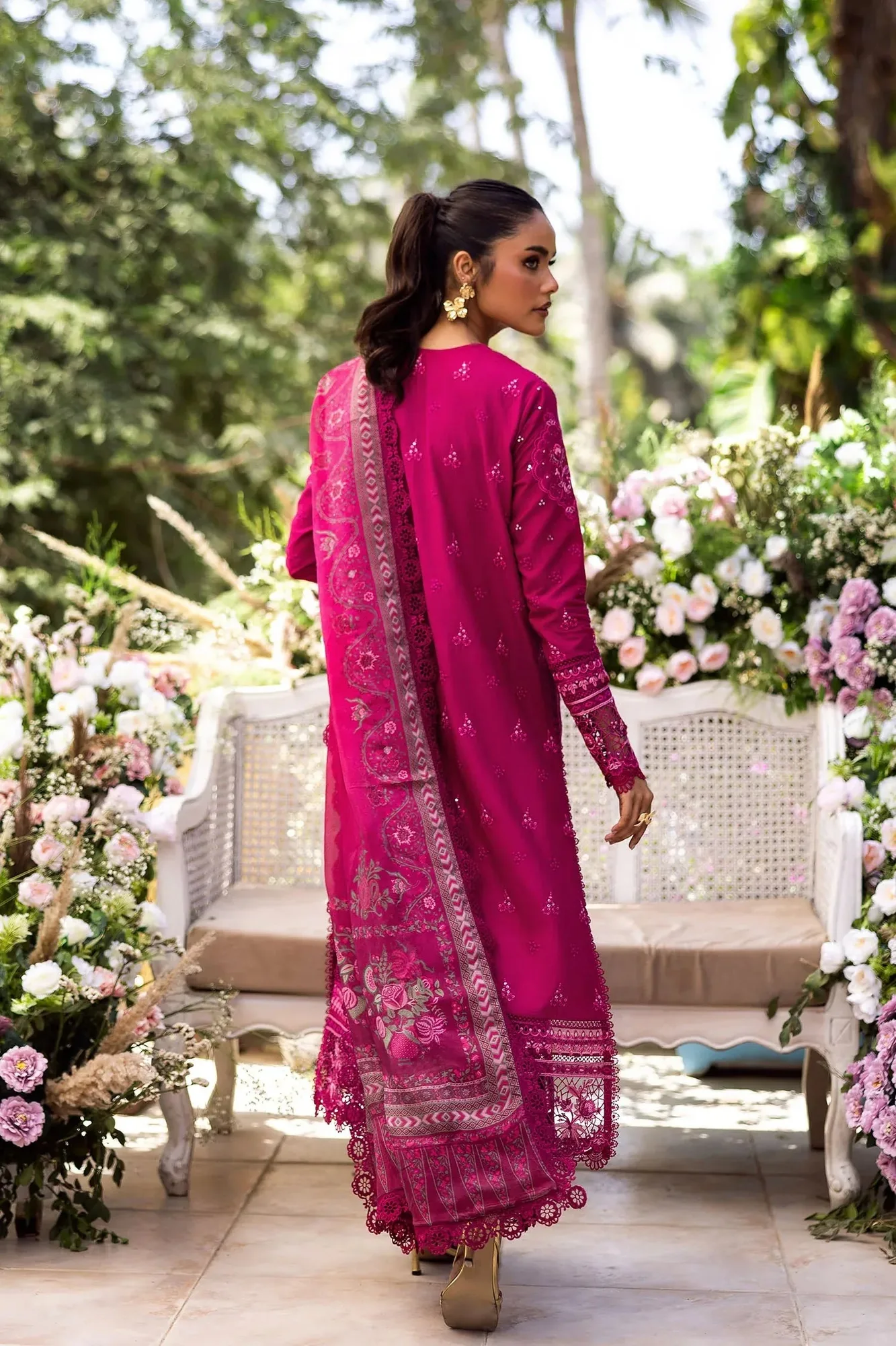 Lawn – view 5 – Poshaq