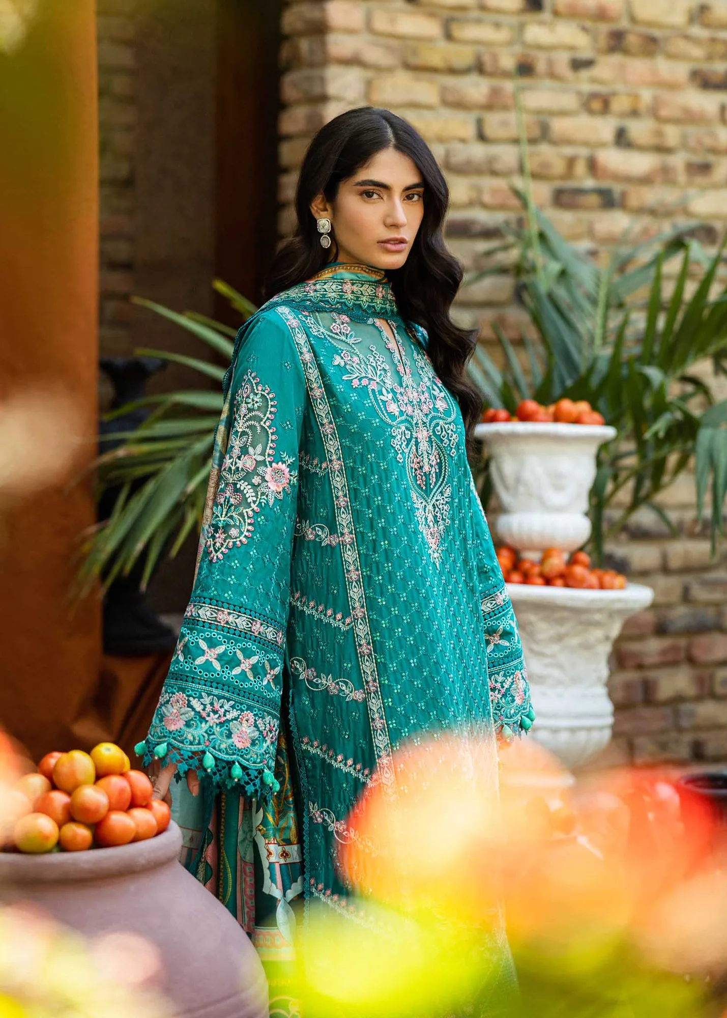 Akbar Aslam Lawn – view 5 – Poshaq