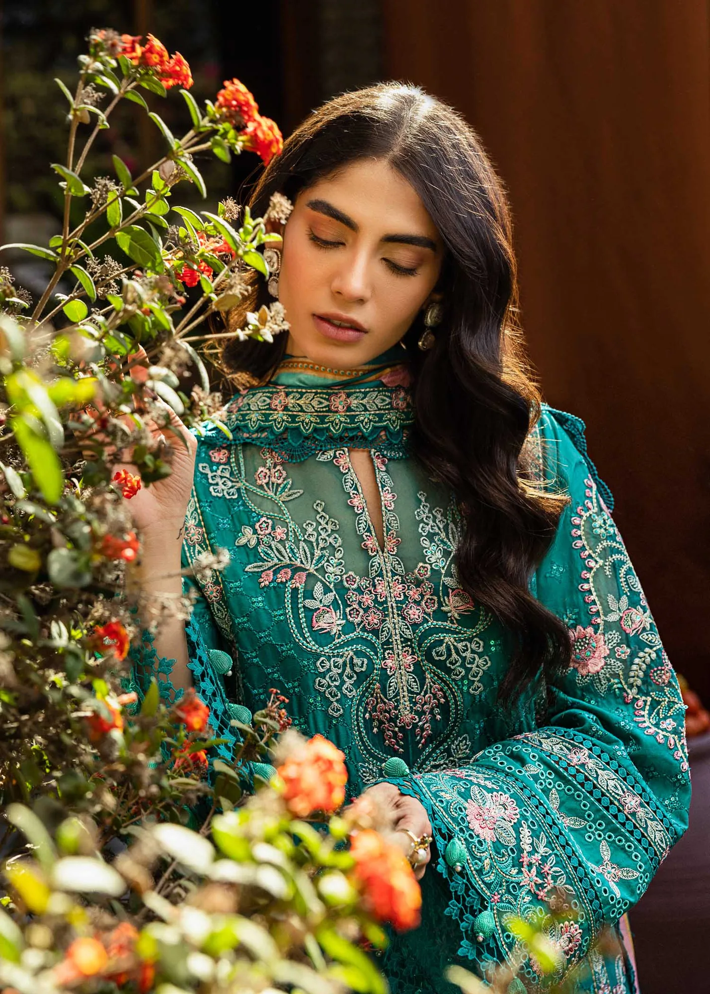Akbar Aslam Lawn – view 7 – Poshaq