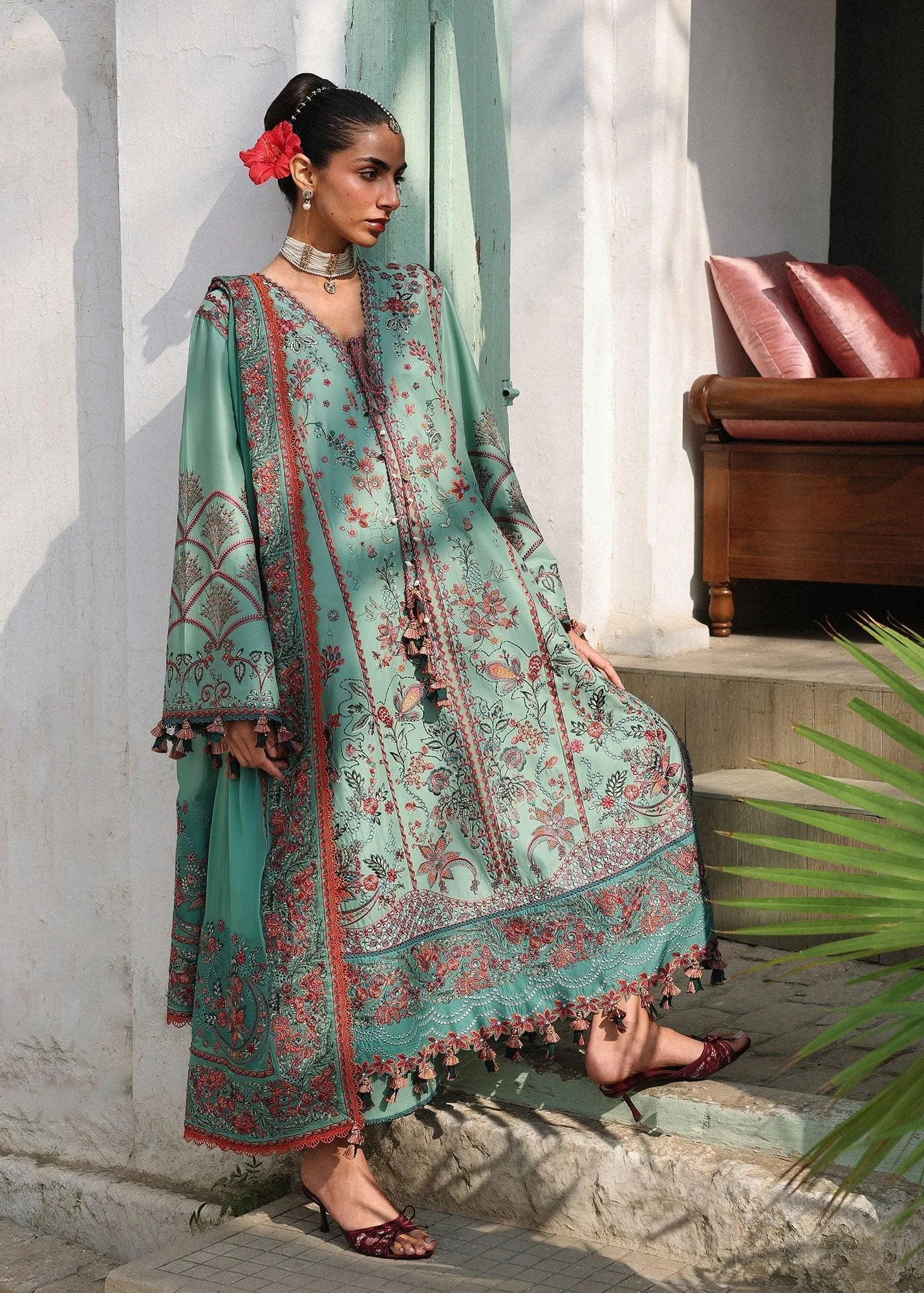 Hussain Rehar Green Organza – view 2 – Poshaq