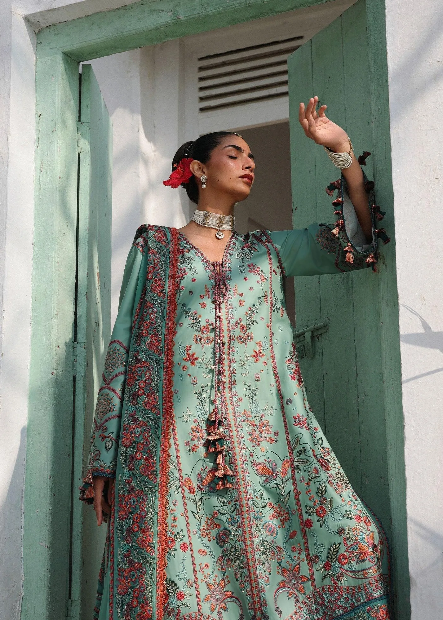 Hussain Rehar Green Organza – view 4 – Poshaq