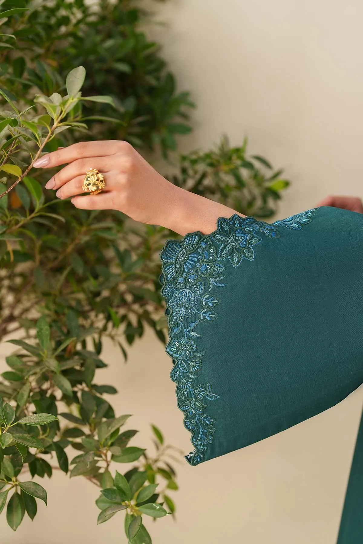 Zarif Silk – view 5 – Poshaq