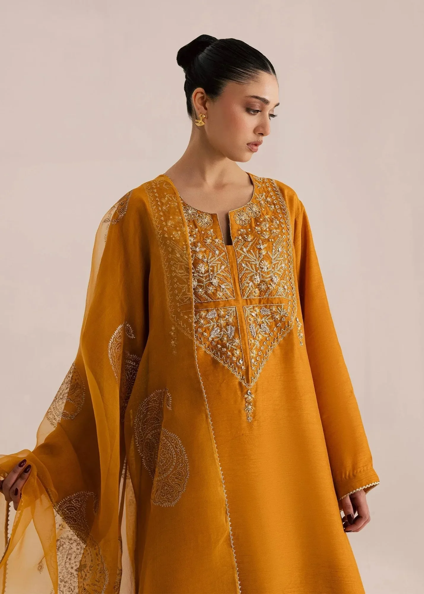 Sadaf Fawad Khan Silk Luxury Pret 26 Mustard Organza – view 3 – Poshaq