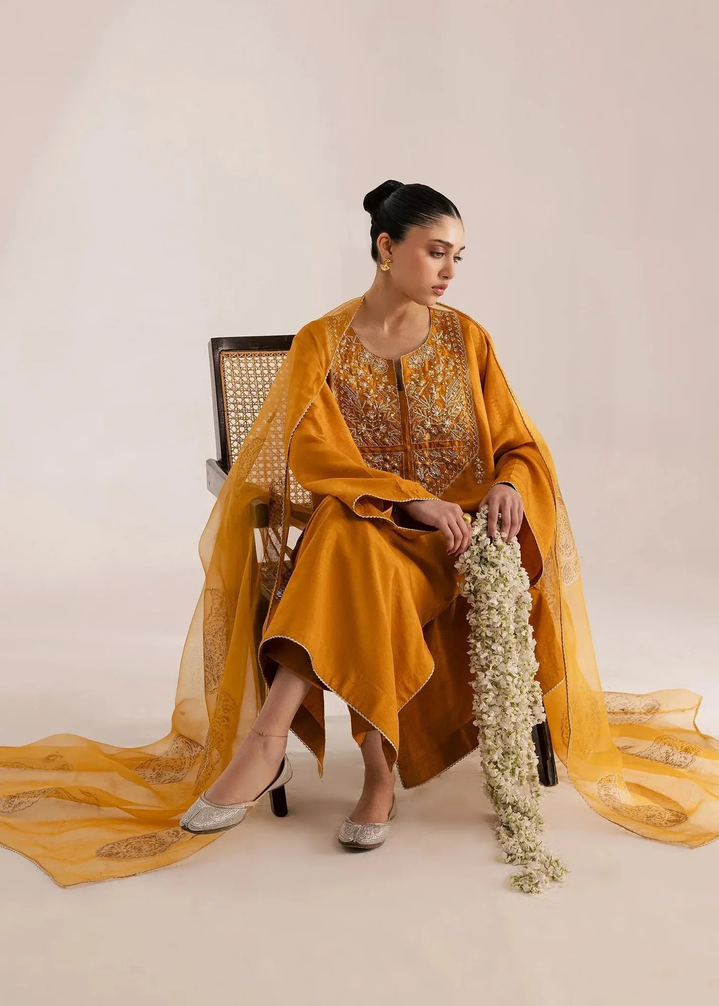 Sadaf Fawad Khan Silk Luxury Pret 26 Mustard Organza – view 4 – Poshaq