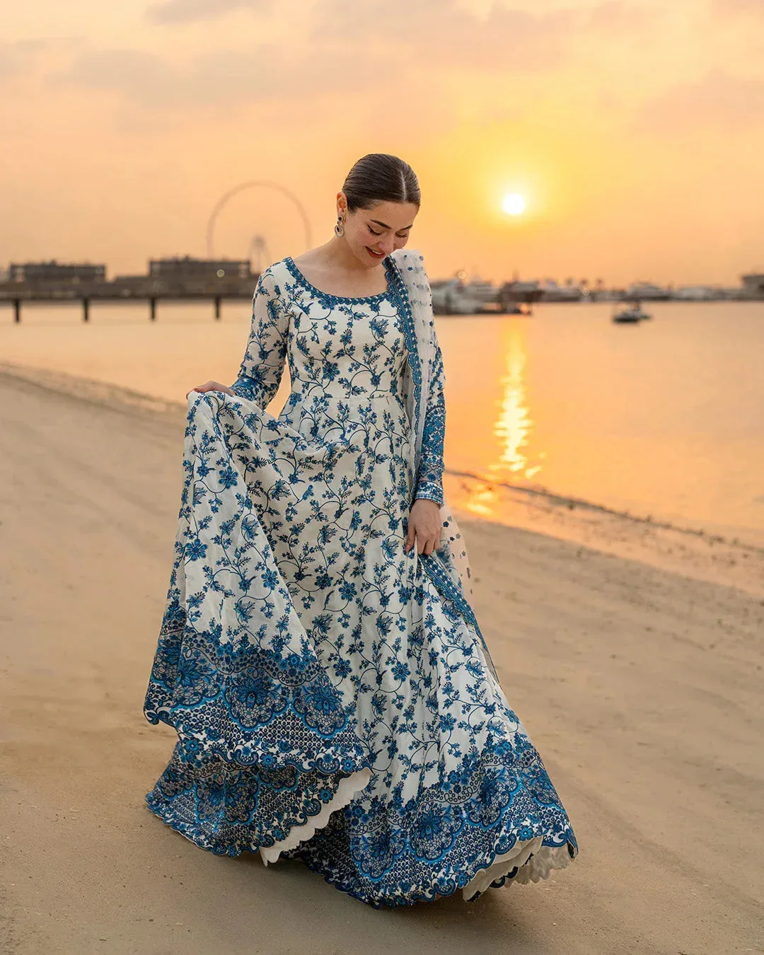 Faiza Saqlain Aya Luxury Lawn 26' White Organza – view 3 – Poshaq