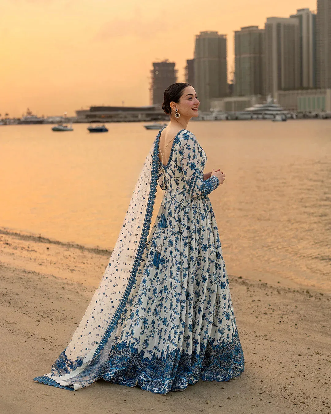 Faiza Saqlain Aya Luxury Lawn 26' White Organza – view 6 – Poshaq