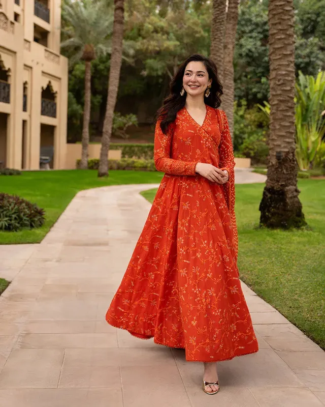 Faiza Saqlain Aya Luxury Lawn 26' Orange Organza – view 1 – Poshaq
