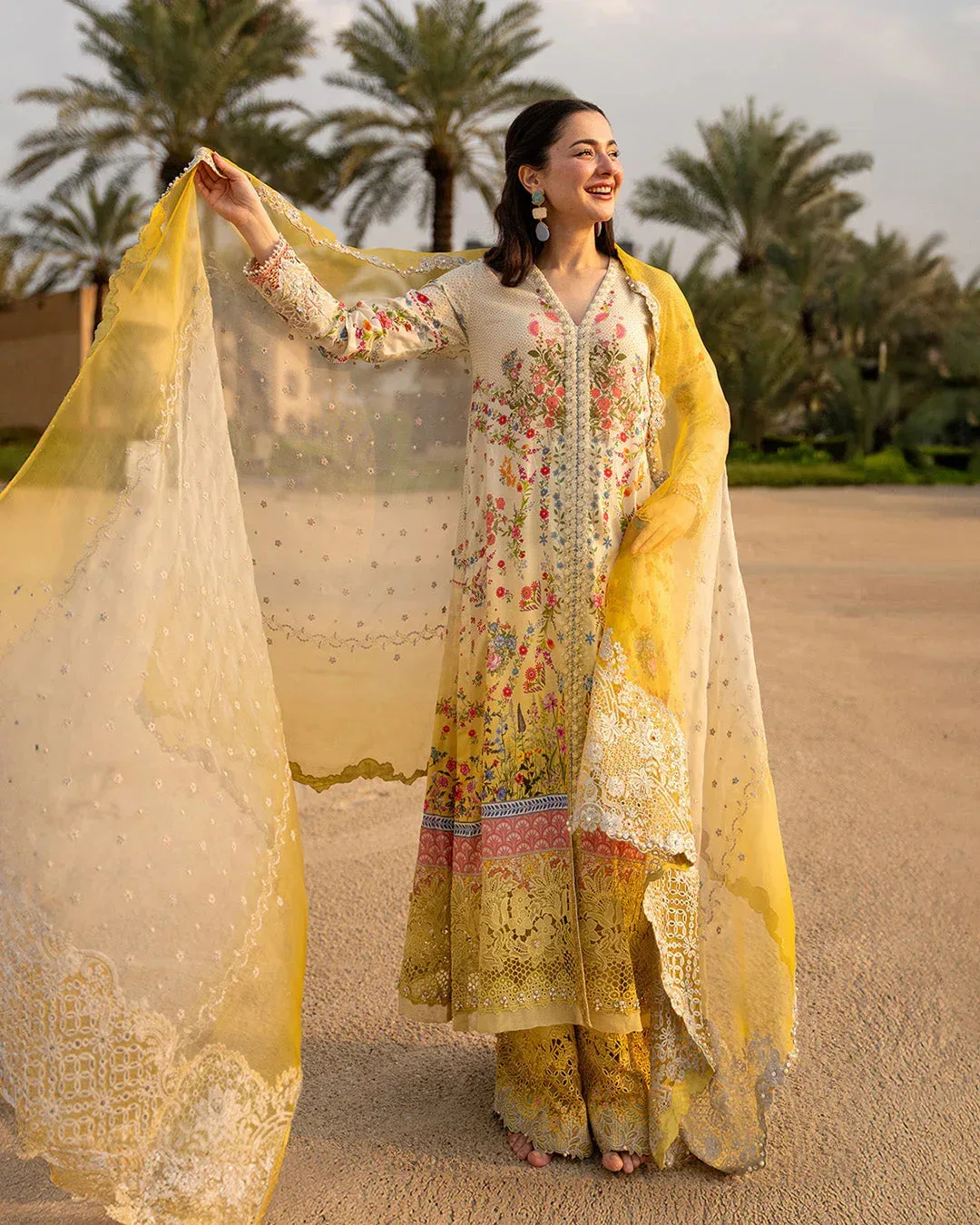 Faiza Saqlain Aya Luxury Lawn 26' Yellow Organza – view 4 – Poshaq