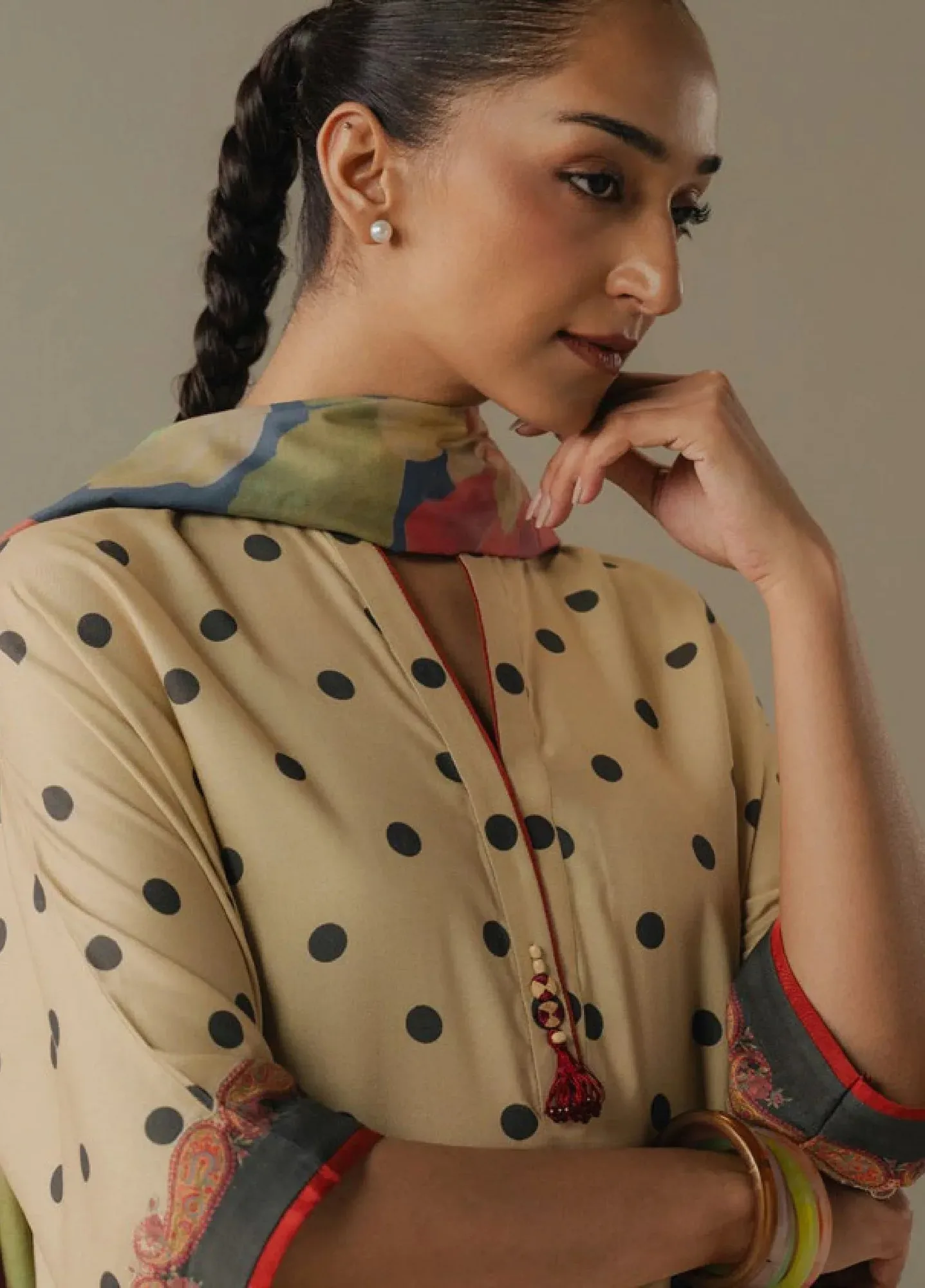 Zara Shahjahan Coco Prints 25 Beige Pashmina – view 3 – Poshaq