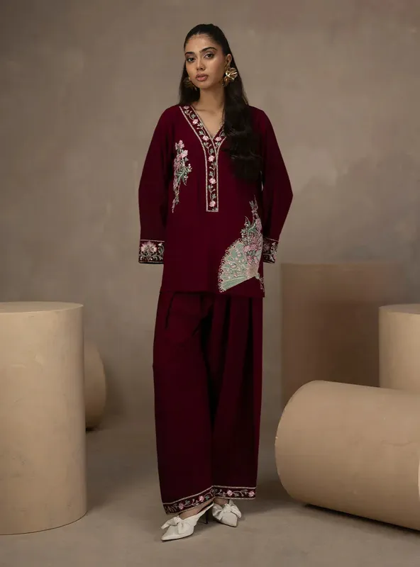 Zainab Chottani Zahra Spring Edit 26 Maroon – view 1 – Poshaq