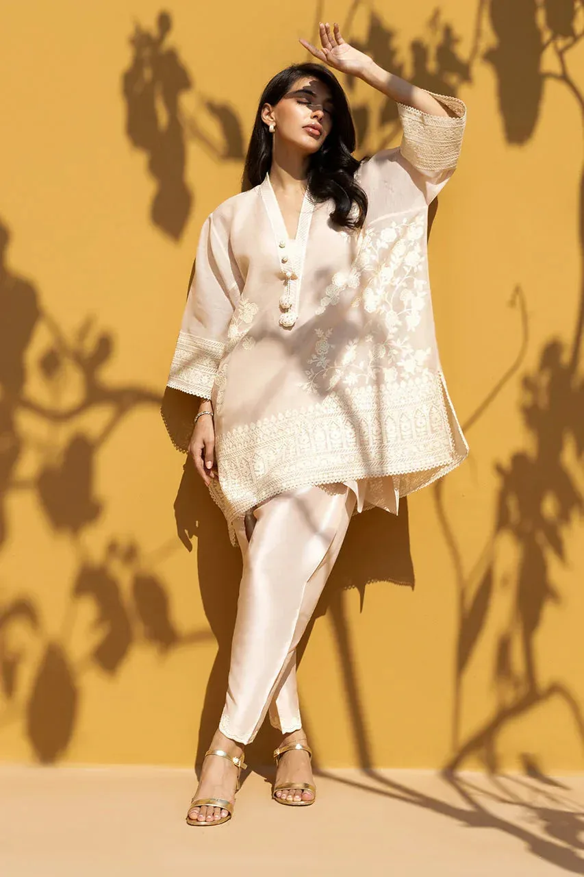 Sania Maskatiya Eid Edit 26 Ivory Raw Silk – view 5 – Poshaq