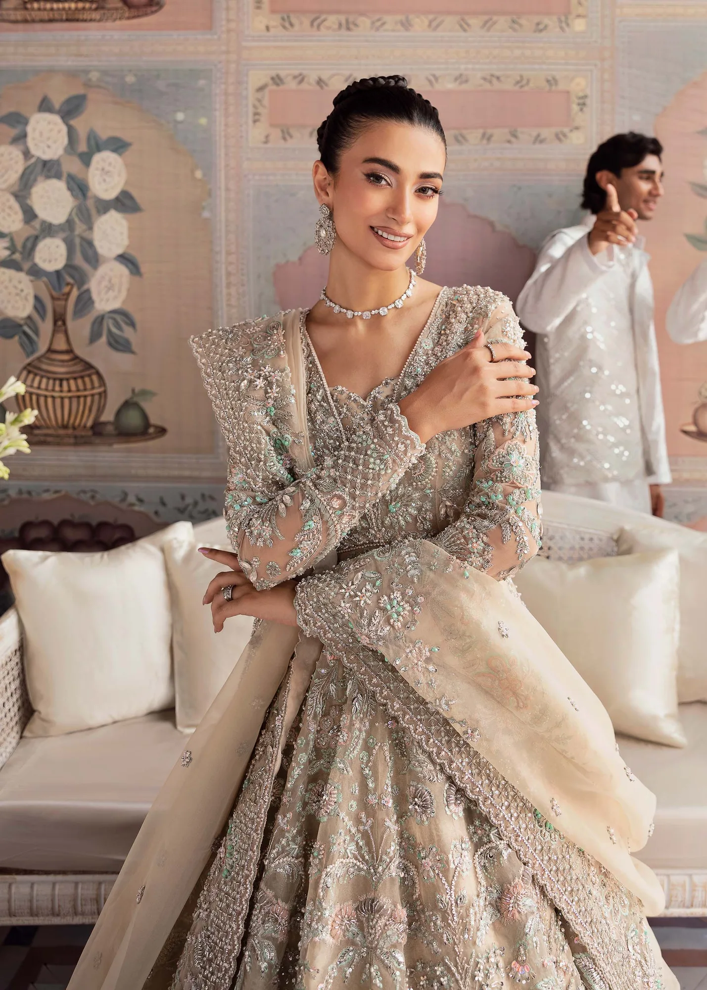 Akbar Aslam Bridals – view 3 – Poshaq
