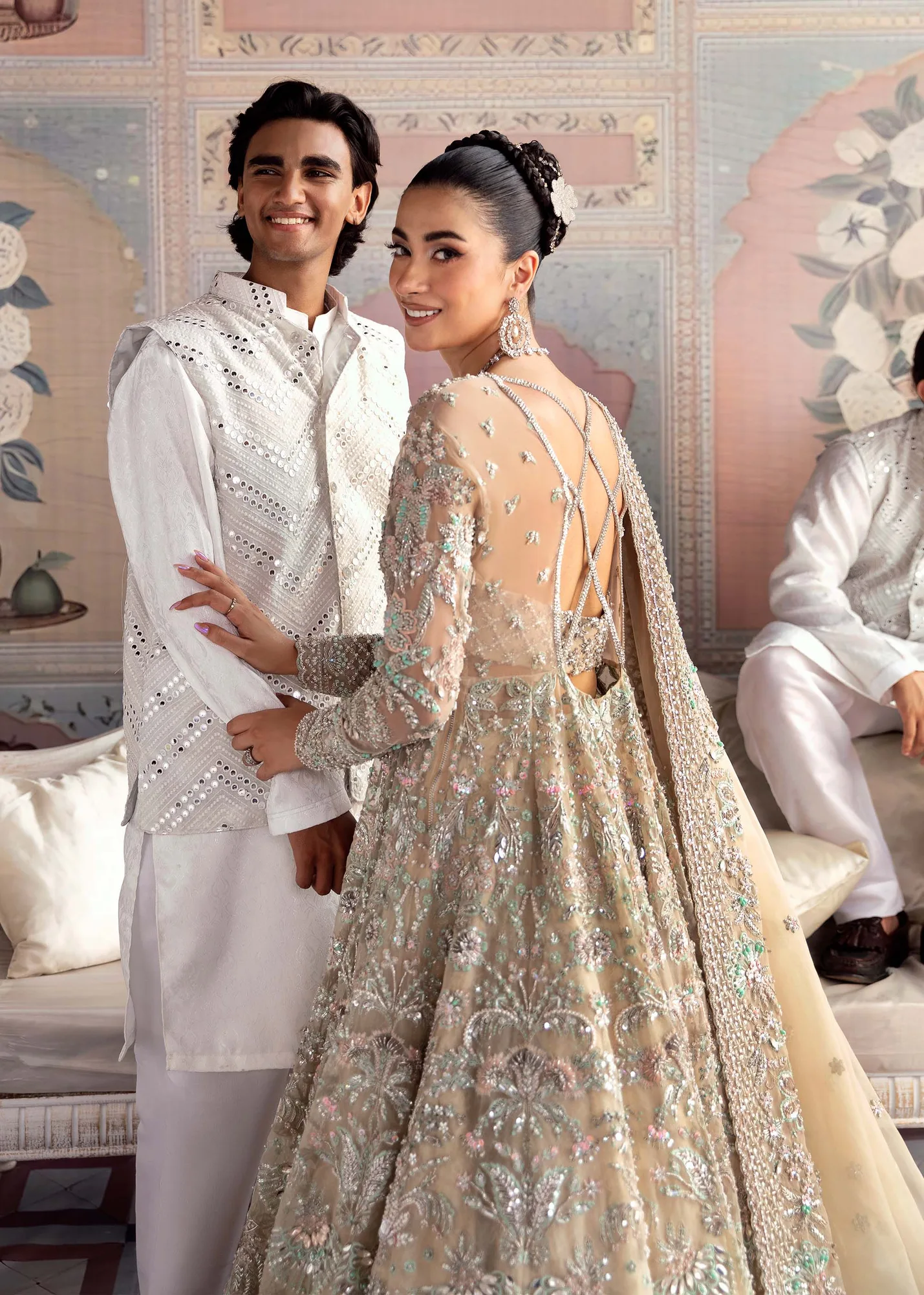 Akbar Aslam Bridals – view 6 – Poshaq