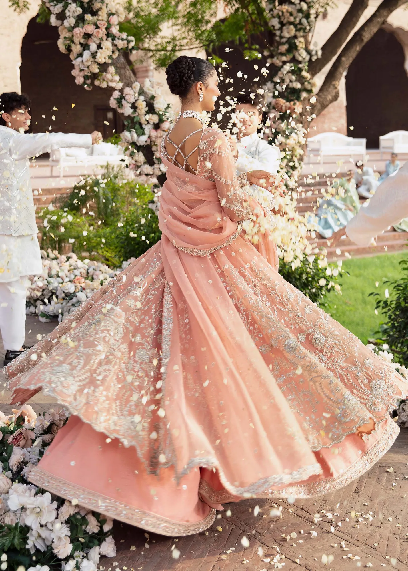 Akbar Aslam Bridals – view 6 – Poshaq