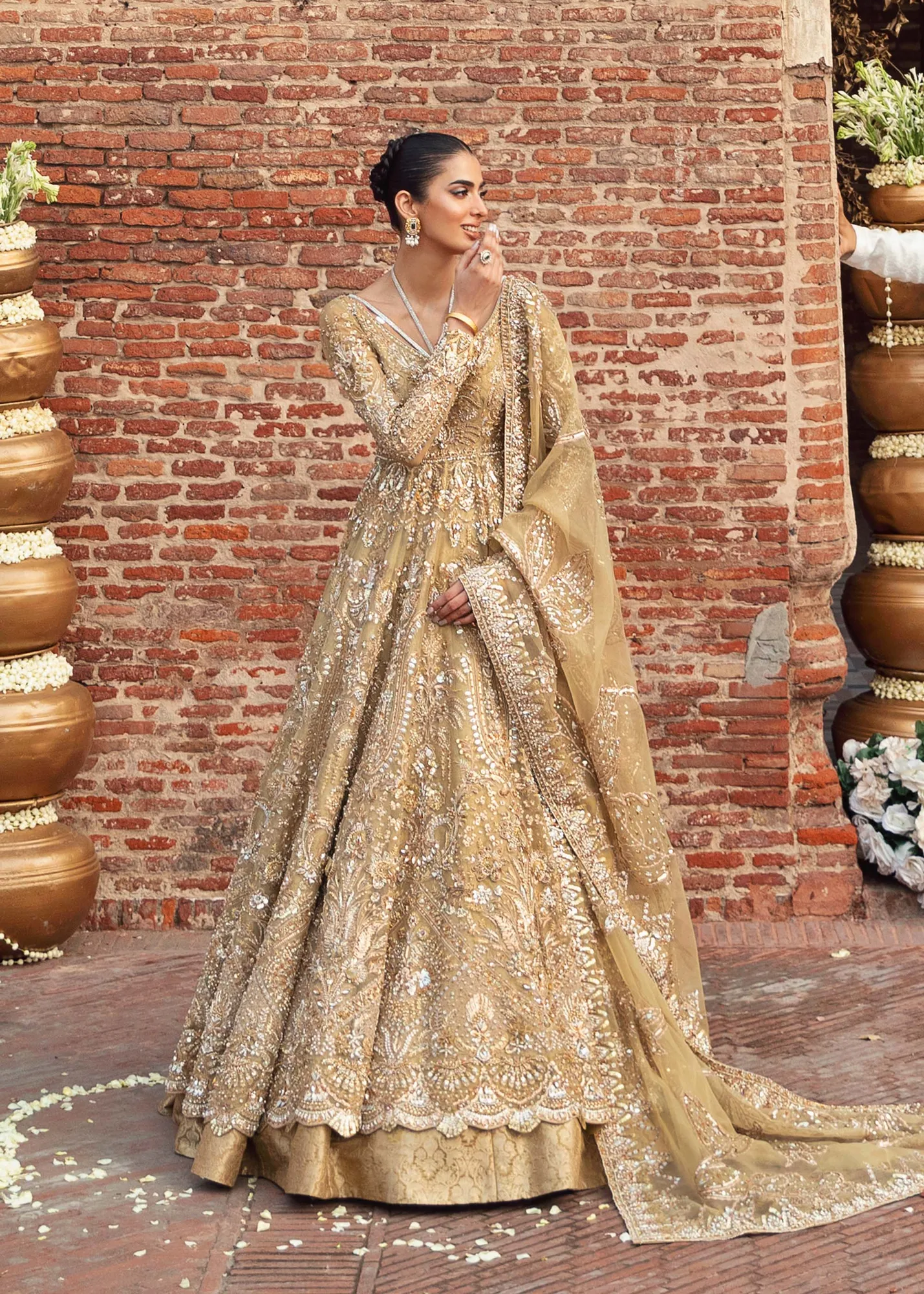 Akbar Aslam Bridals – view 6 – Poshaq