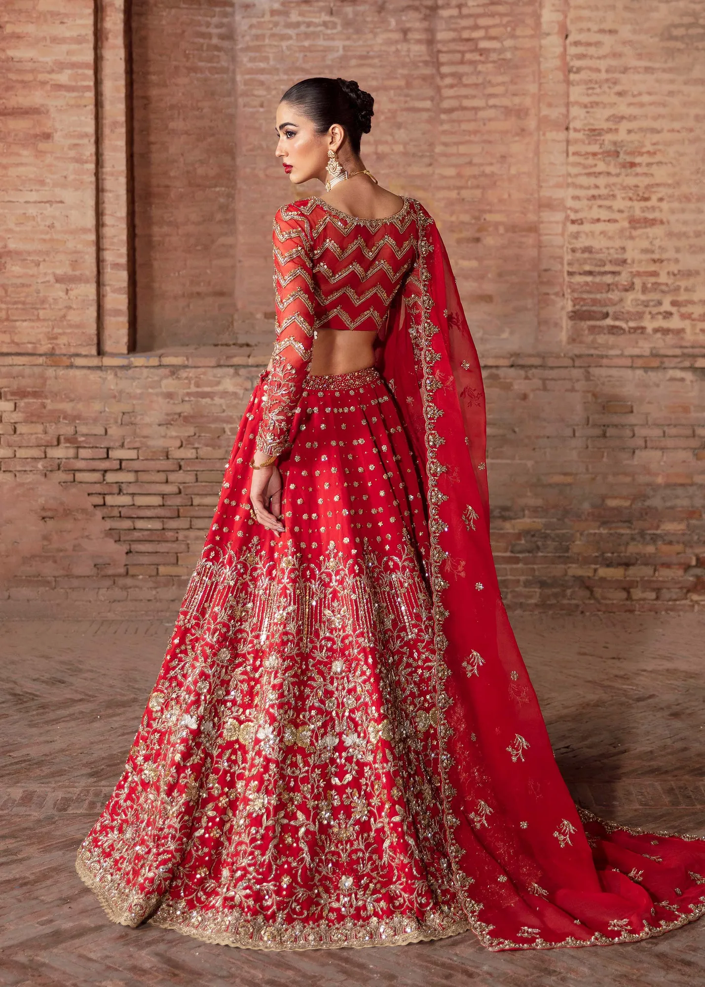 Akbar Aslam Bridals – view 8 – Poshaq