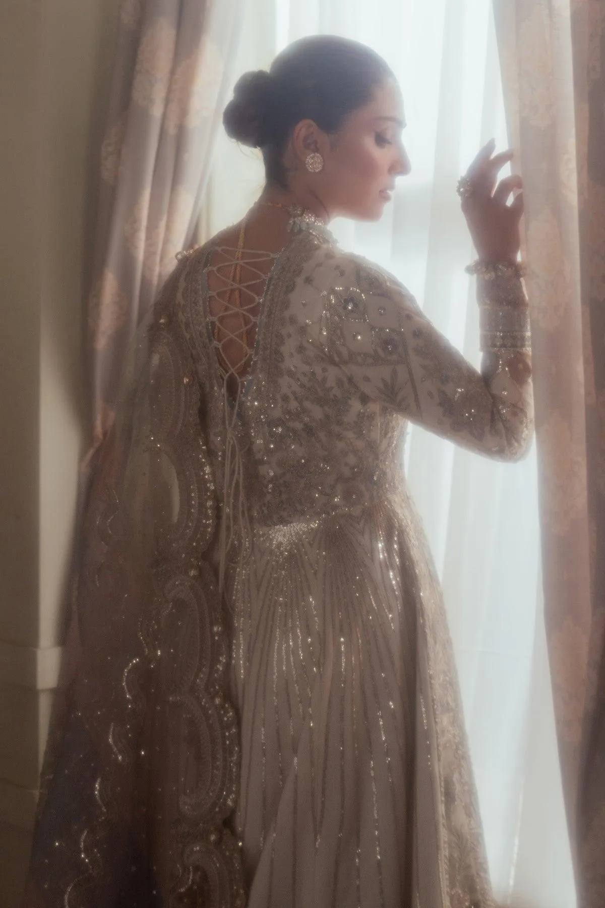 White Organza – view 10 – Poshaq