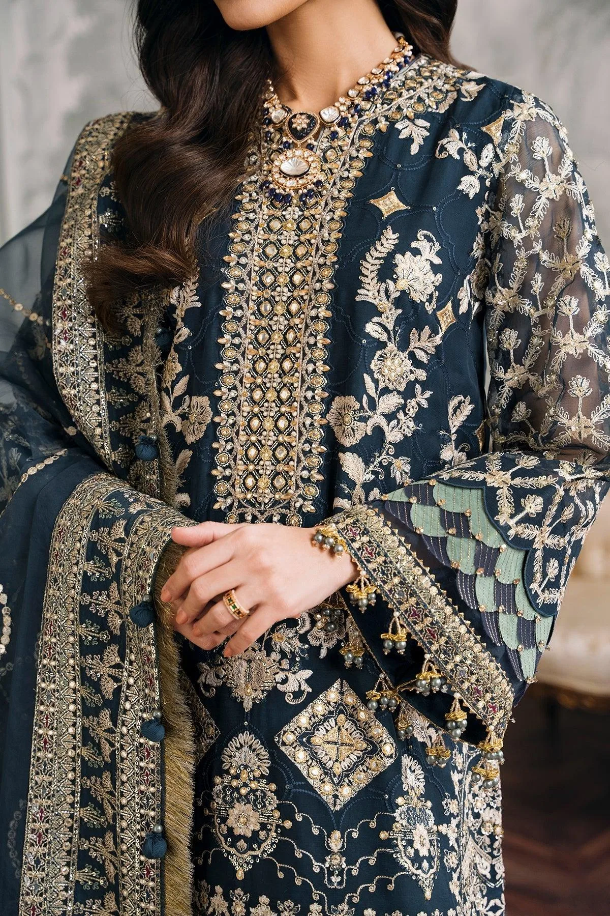 Silver Organza – view 10 – Poshaq