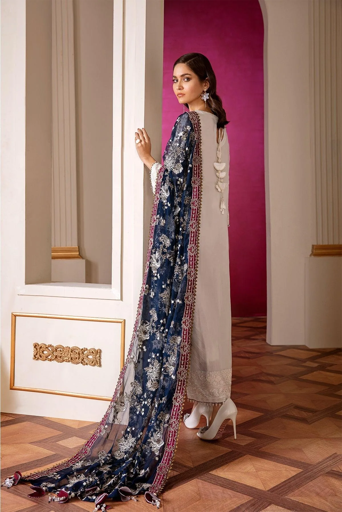 Silver Chiffon – view 4 – Poshaq