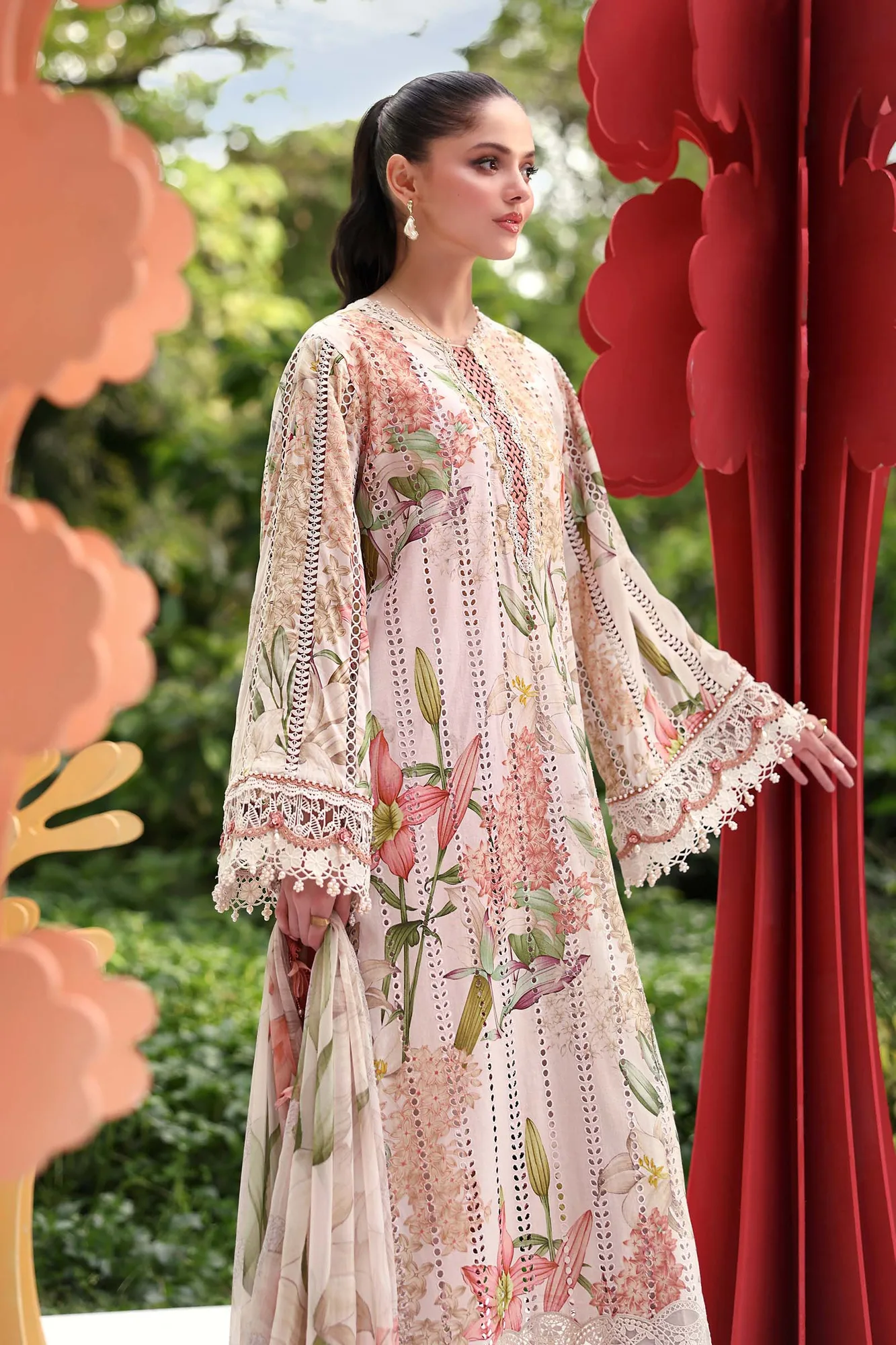 White Organza – view 3 – Poshaq