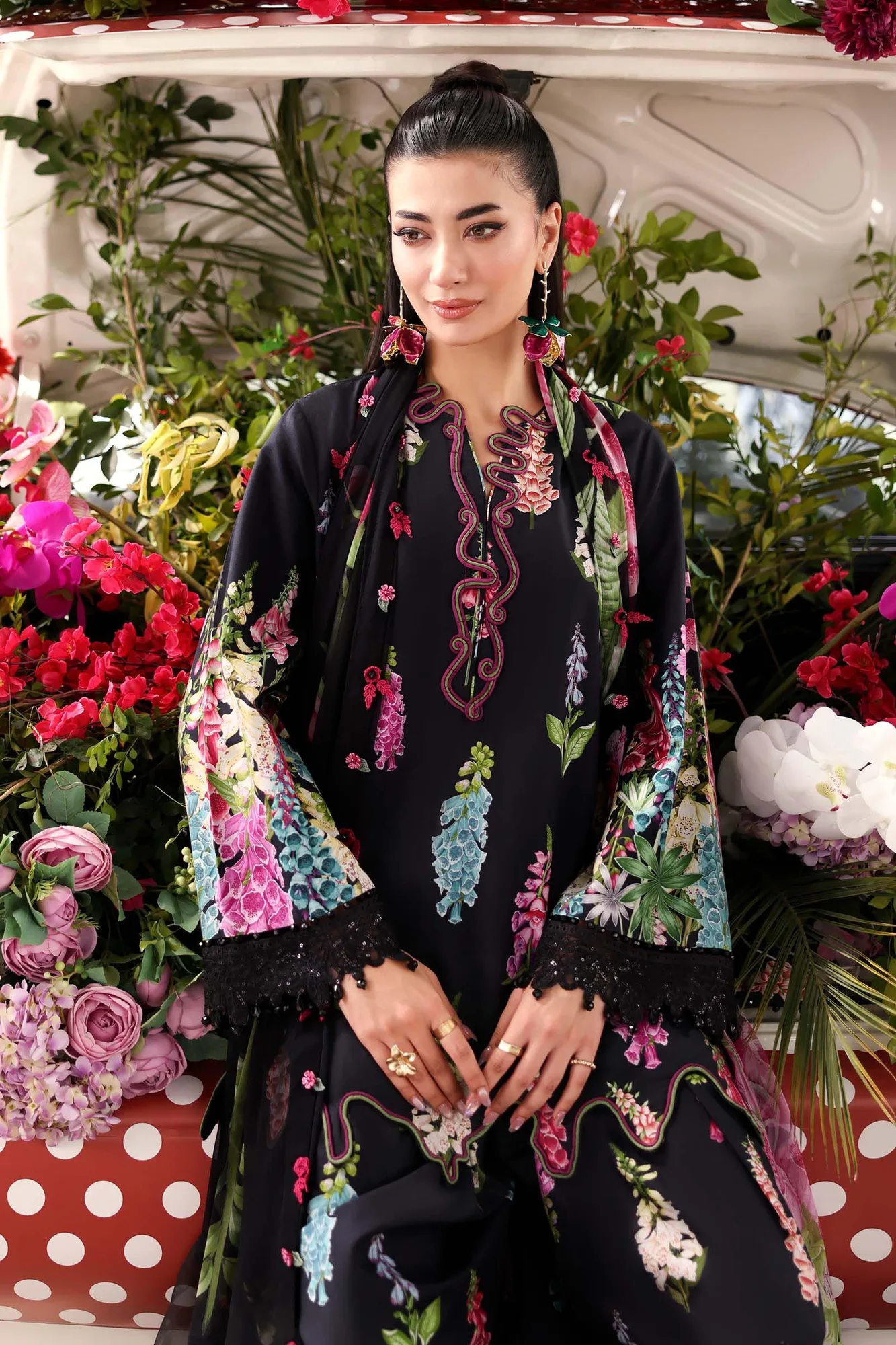 Black Chiffon – view 3 – Poshaq