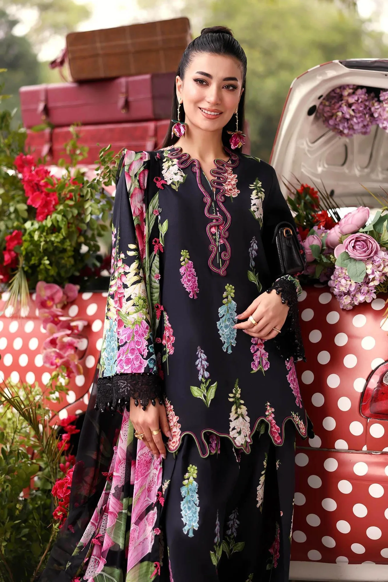 Black Chiffon – view 4 – Poshaq