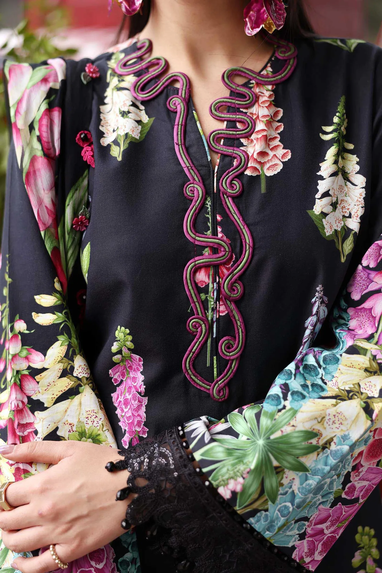 Black Chiffon – view 5 – Poshaq