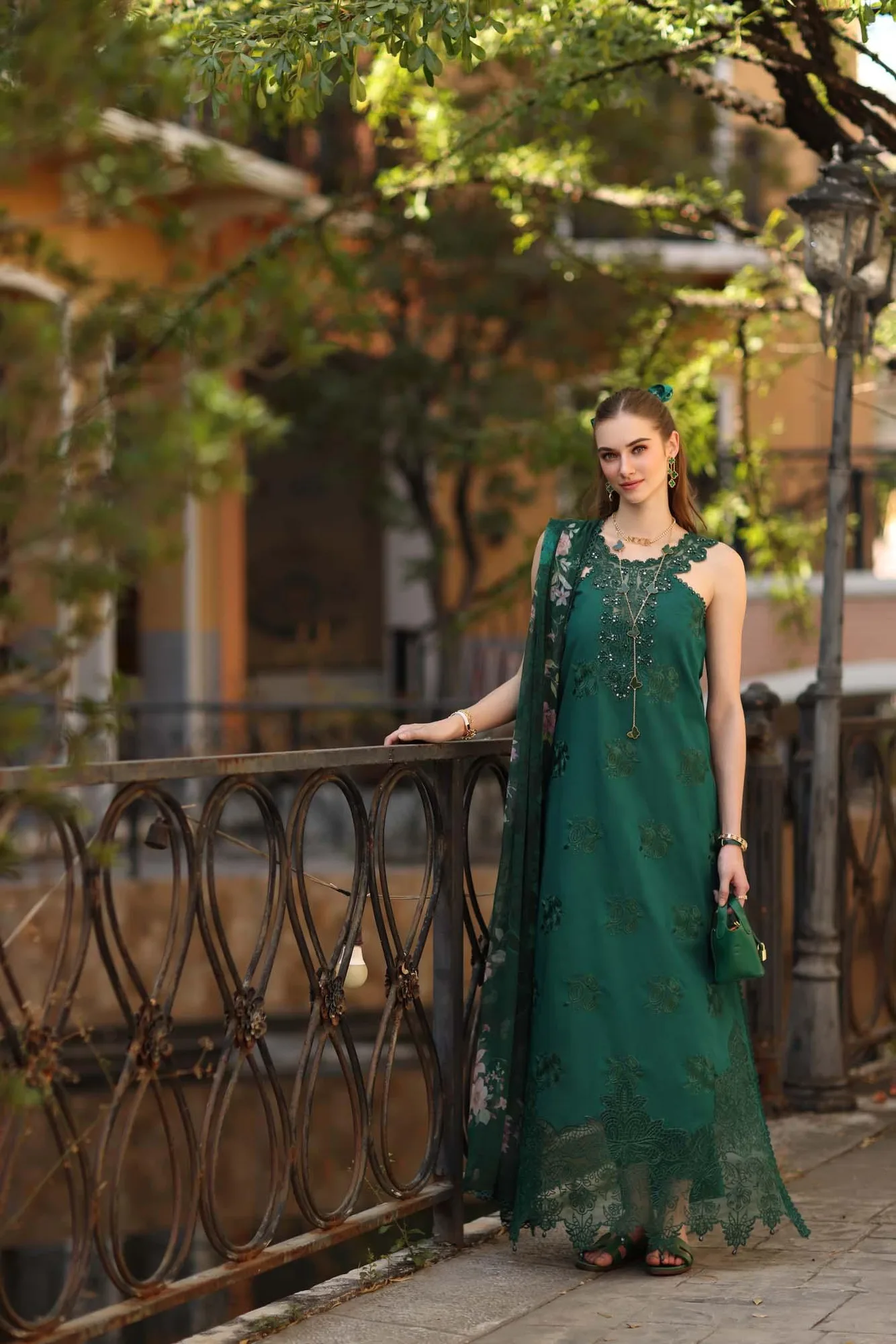 Noor by Saadia Asad Eid Luxe Printkhaas 26 Green Chiffon – view 1 – Poshaq