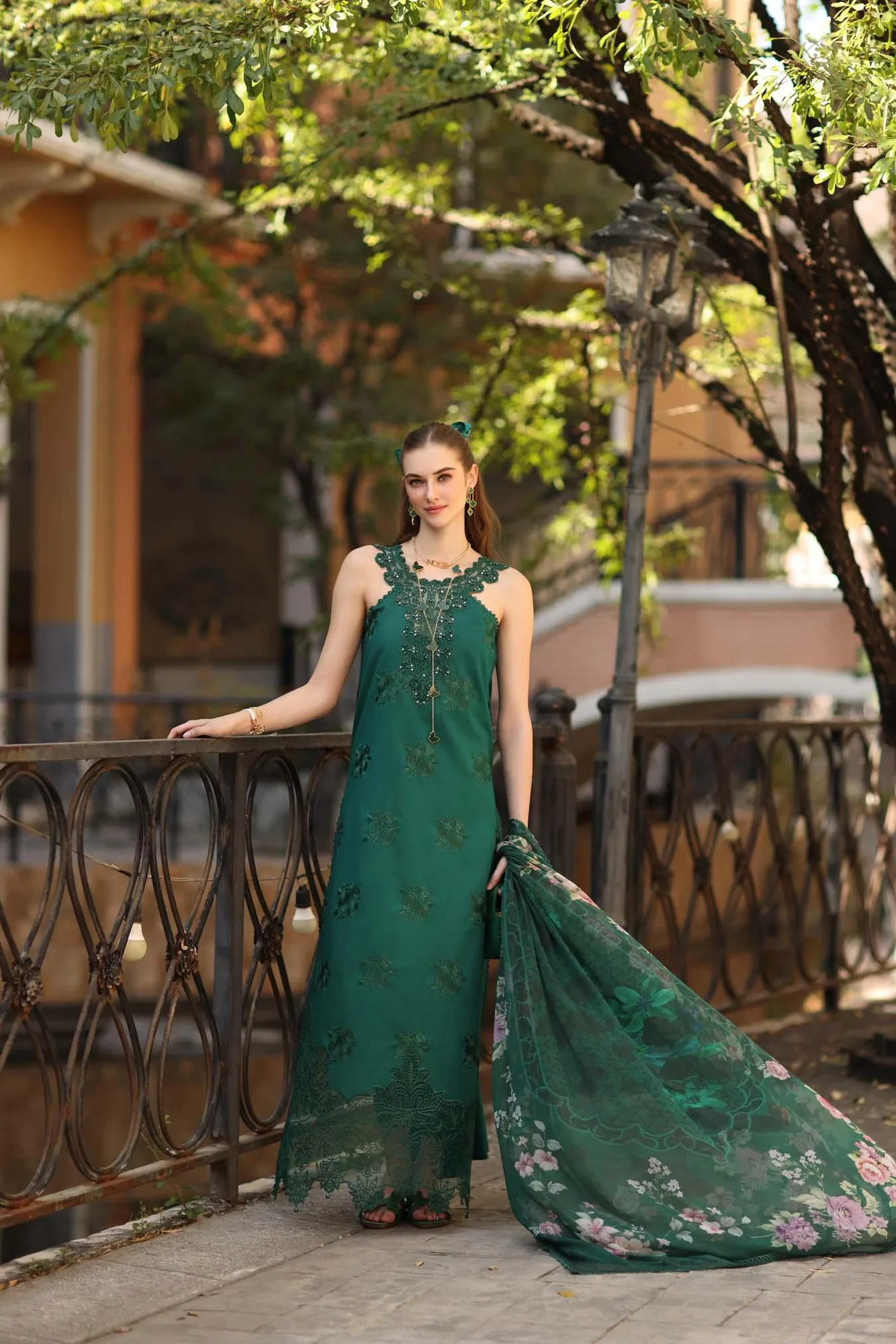 Noor by Saadia Asad Eid Luxe Printkhaas 26 Green Chiffon – view 4 – Poshaq
