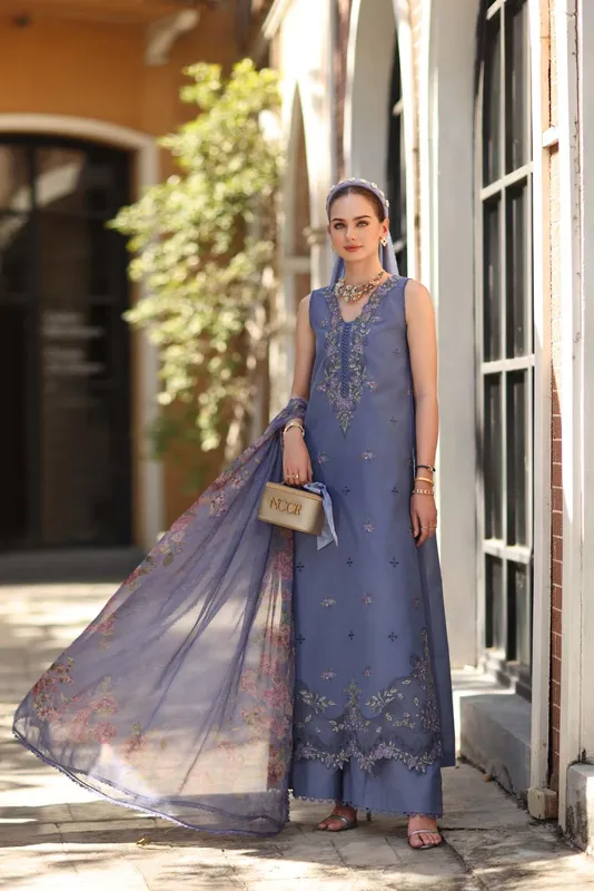 Noor by Saadia Asad Eid Luxe Printkhaas 26 Lilac Silk – view 1 – Poshaq