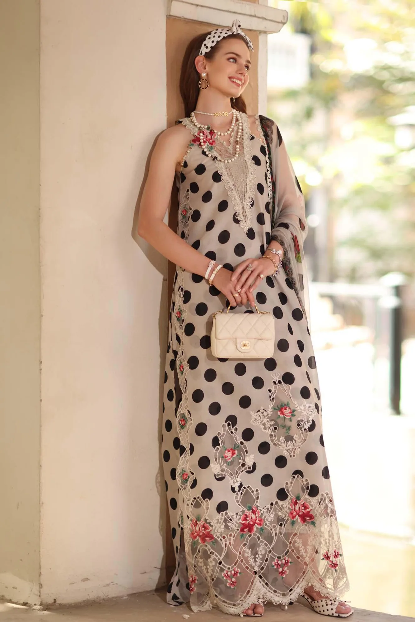 Noor by Saadia Asad Eid Luxe Printkhaas 26 Black – view 4 – Poshaq