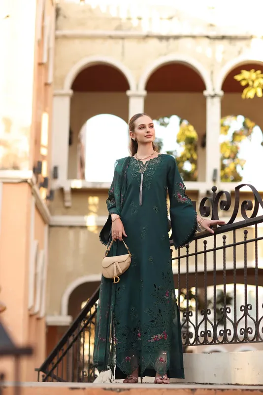 Noor by Saadia Asad Eid Luxe Printkhaas 26 Green – view 1 – Poshaq
